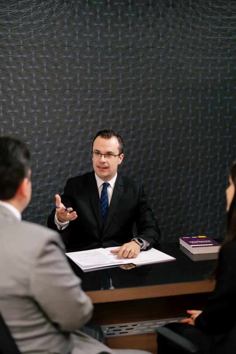 Recuperação de Crédito: Como um Advogado Especializado Pode Aumentar Seus Resultados